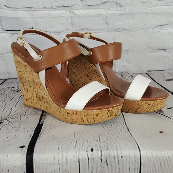 White House Black Market Shoes - White House Black Market Sadie Sandal size 7